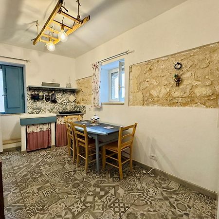 הוילה מודיקה La Casa D'Ila מראה חיצוני תמונה